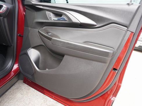 Used 2023 Chevrolet TrailBlazer RS w/ Convenience Package image 22