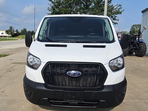 Used 2024 Ford Transit 250 Low Roof w/ Load Area Protection Package RWD image 2