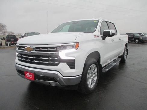 Used 2023 Chevrolet Silverado 1500 LTZ image 9