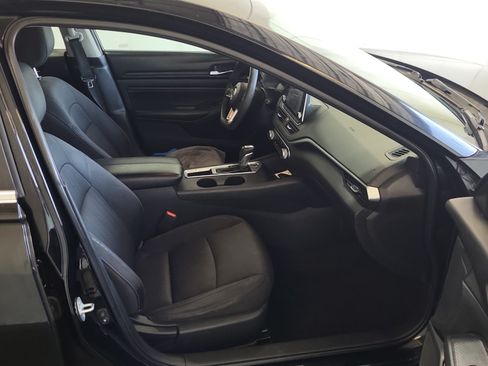 Used 2020 Nissan Altima 2.5 S FWD image 11