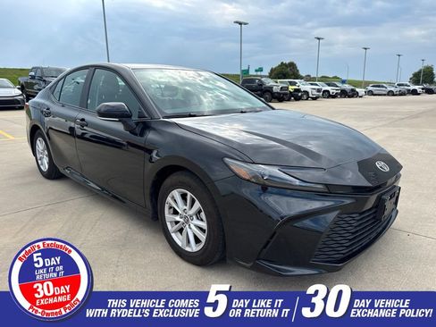 Used 2026 Toyota Camry LE FWD image 1