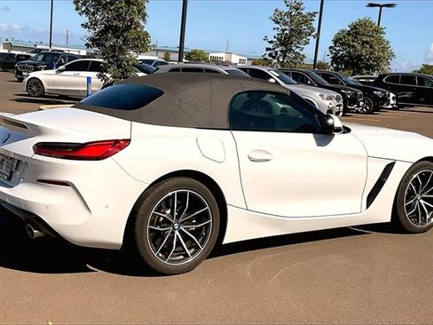 Used 2022 BMW Z4 sDrive30i w/ Premium Package 2 image 11