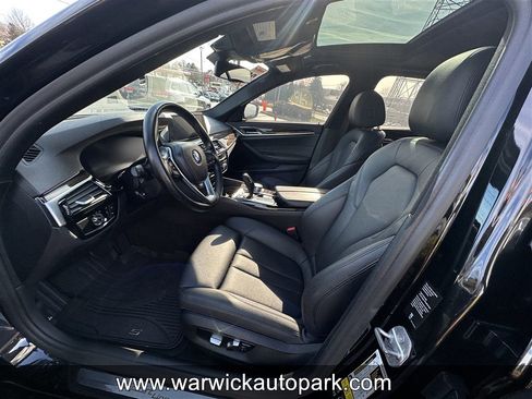 Used 2020 BMW 530i xDrive w/ Convenience Package image 3