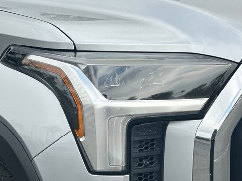 Used 2022 Toyota Tundra SR5 w/ TRD Off-Road Package image 10