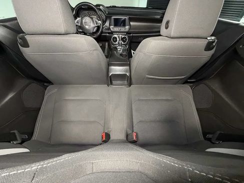 Used 2019 Chevrolet Camaro LT RWD image 14