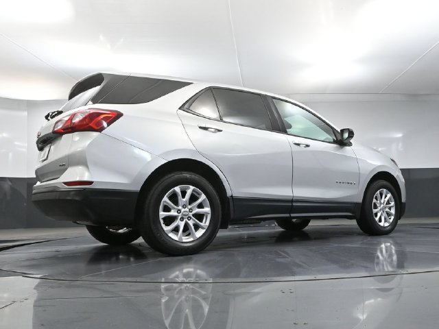 Used 2020 Chevrolet Equinox LS w/ LS Convenience Package AWD/4WD image 41