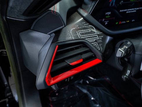 Used 2023 Audi RS e-tron GT image 36