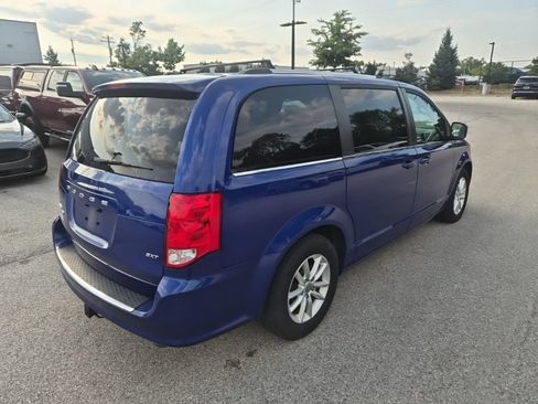 Used 2019 Dodge Grand Caravan SXT w/ Driver Convenience Group FWD image 6
