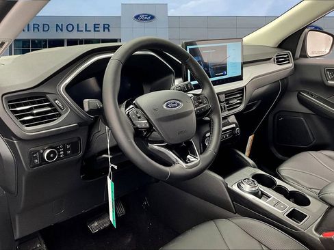 New 2025 Ford Escape SE w/ PHEV Premium Package image 7