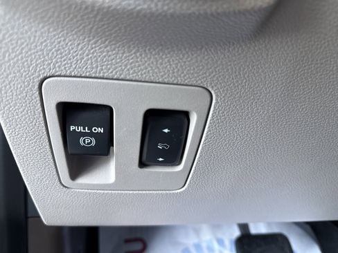 Used 2019 Ford F150 Limited w/ Trailer Tow Package image 27