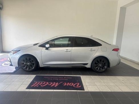 Used 2026 Toyota Corolla SE FWD image 1