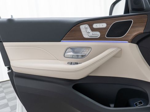 New 2026 Mercedes-Benz GLE 450 4MATIC Coupe image 11