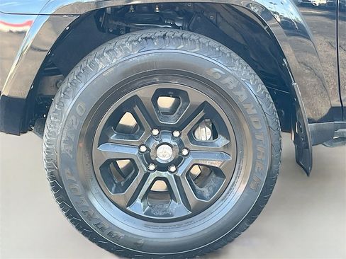 Used 2023 Toyota 4Runner SR5 image 30