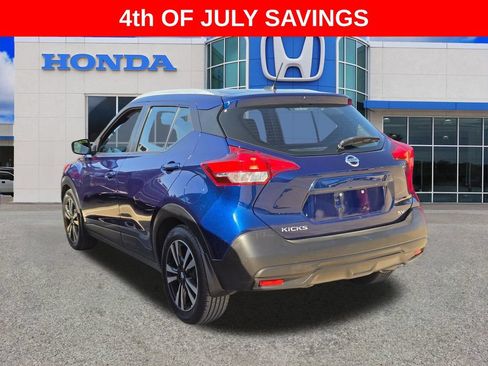 Used 2019 Nissan Kicks SV FWD image 22