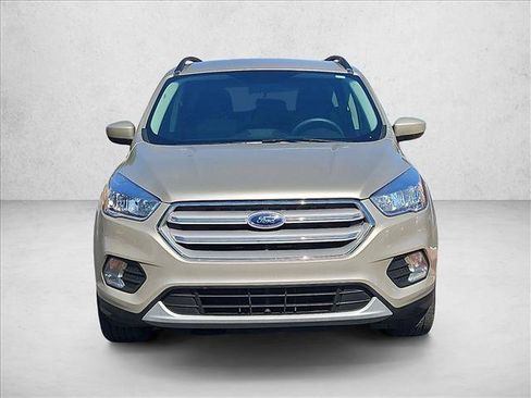 Used 2018 Ford Escape SE w/ SE Sync 3 Package FWD image 2