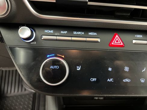 Used 2025 Hyundai Sonata SEL FWD image 54