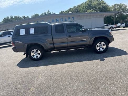 Used 2013 Toyota Tacoma 4x4 Access Cab V6 w/ TRD Sport Pkg image 16