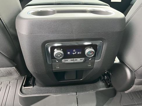 New 2026 GMC Yukon AT4 w/ LPO, Floor Liner Package image 33