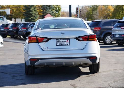 Used 2022 Nissan Altima 2.5 S image 4