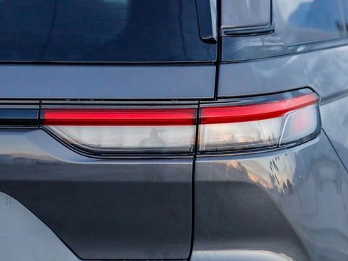 New 2025 Jeep Grand Cherokee Altitude AWD/4WD image 10
