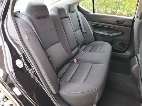 Used 2025 Nissan Altima 2.5 SV FWD image 14