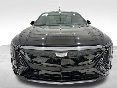 Used 2024 Cadillac Lyriq Sport image 9