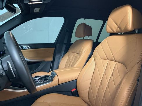 Certified 2025 BMW X5 M60i AWD/4WD image 22