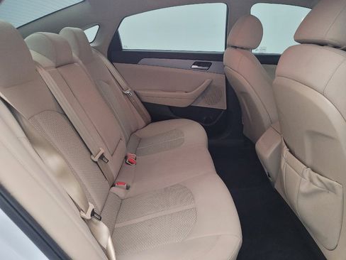Used 2019 Hyundai Sonata SE FWD image 19