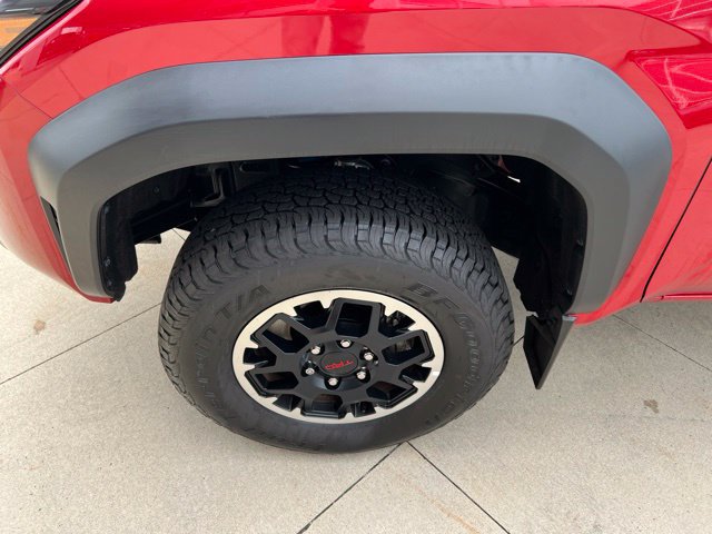 Used 2024 Toyota Tacoma TRD Off-Road w/ TRD Off Road Premium Package AWD/4WD image 12