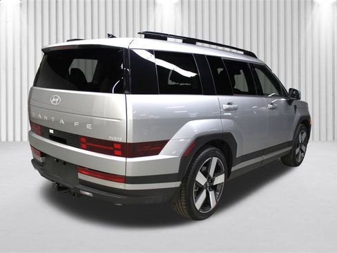 Used 2024 Hyundai Santa Fe Limited image 3