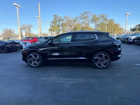 New 2026 Chevrolet Equinox EV LT image 5