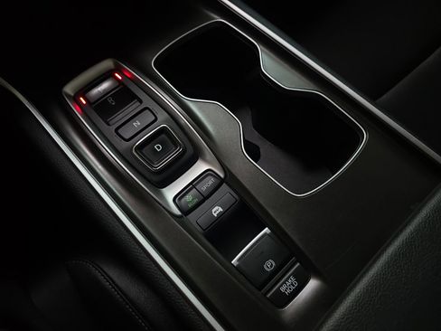 Used 2022 Honda Accord Sport image 17