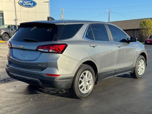 Used 2023 Chevrolet Equinox LT w/ Driver Convenience Package image 3