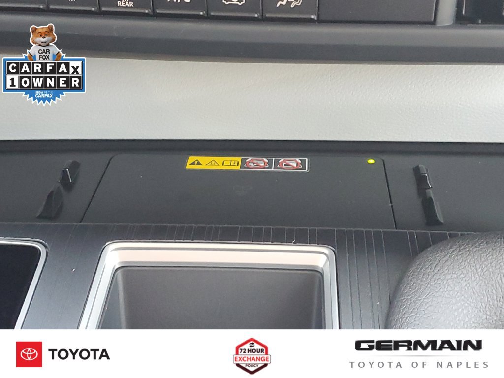 Certified 2026 Toyota Sienna LE FWD image 33
