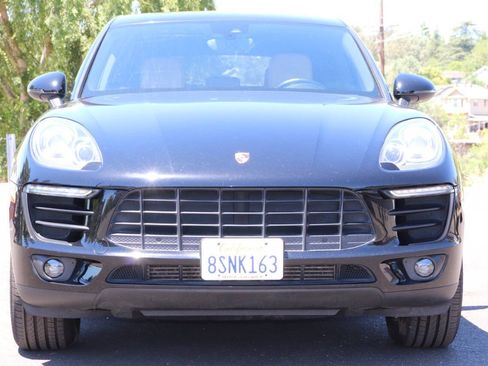 Used 2017 Porsche Macan AWD/4WD image 3