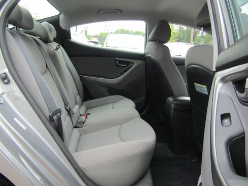 Used 2013 Hyundai Elantra GLS FWD image 14