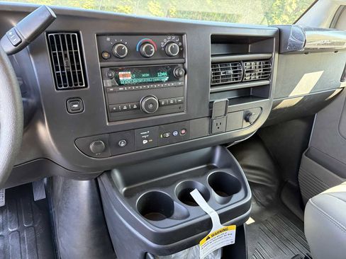 New 2025 GMC Savana 2500 w/ Driver Convenience Package image 25