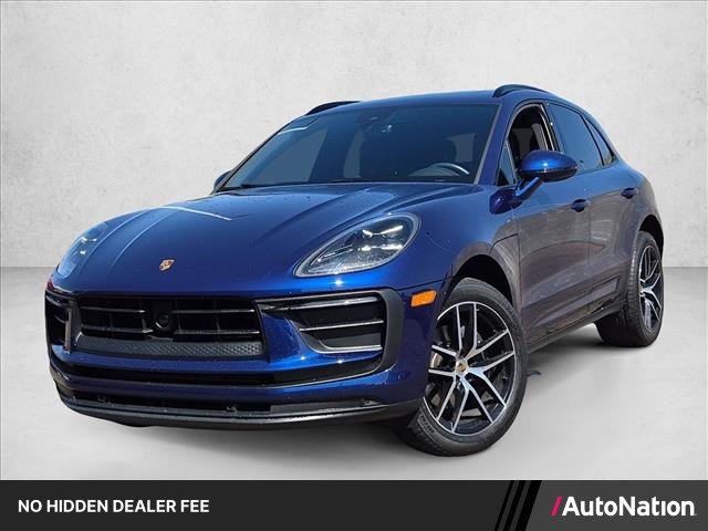 Used 2025 Porsche Macan AWD/4WD image 1