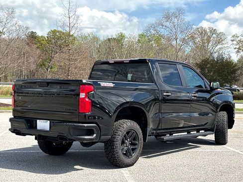 Used 2021 Chevrolet Silverado 1500 Custom Trail Boss w/ Midnight Edition image 21