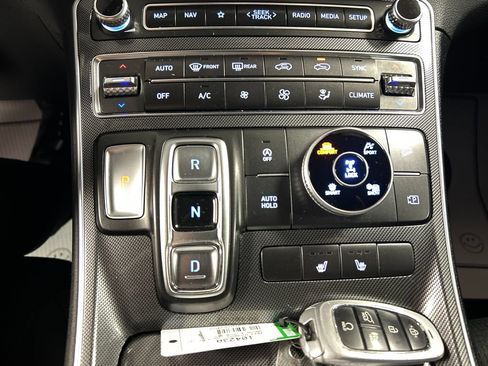 Used 2023 Hyundai Santa Fe SEL AWD/4WD image 18