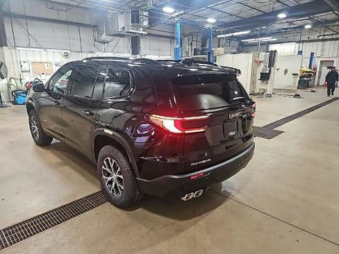 New 2026 GMC Acadia AT4 w/ Luxury Package AWD/4WD image 4