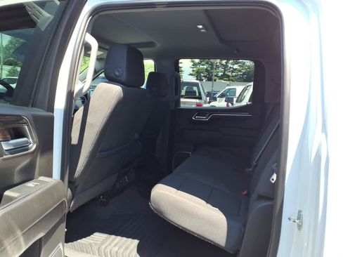 Certified 2023 Chevrolet Silverado 1500 LT AWD/4WD image 17