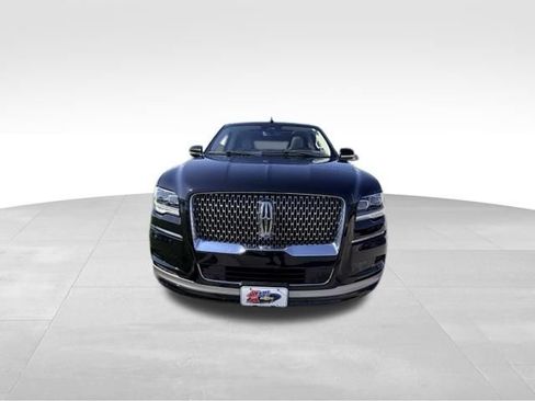 Used 2024 Lincoln Navigator Reserve AWD/4WD image 3