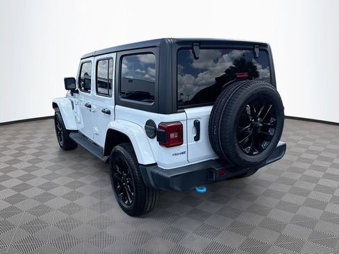 Used 2023 Jeep Wrangler Unlimited Sahara AWD/4WD image 8
