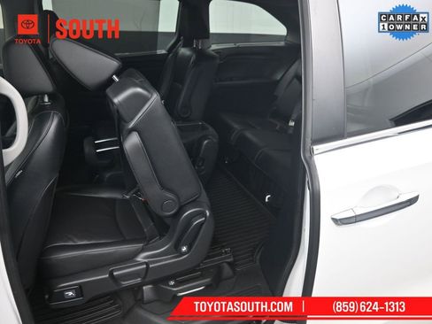 Used 2024 Honda Odyssey Touring image 41
