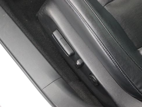 Used 2018 Honda Accord EX-L image 16