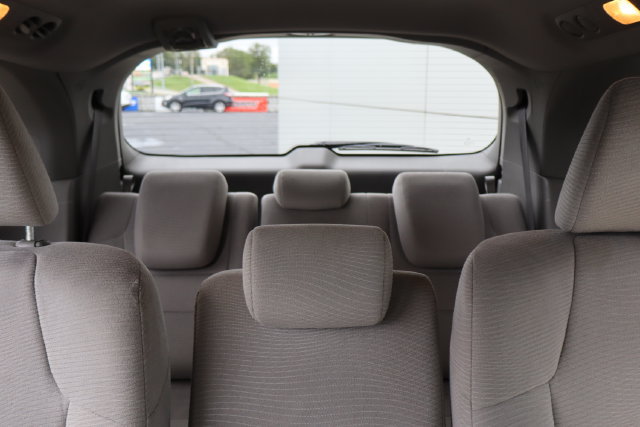 Used 2013 Honda Odyssey EX image 26