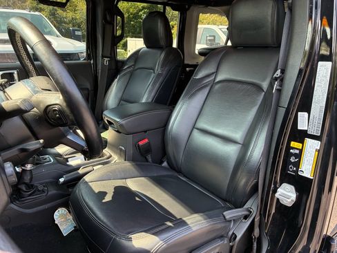 Used 2021 Jeep Wrangler Unlimited Sahara AWD/4WD image 6