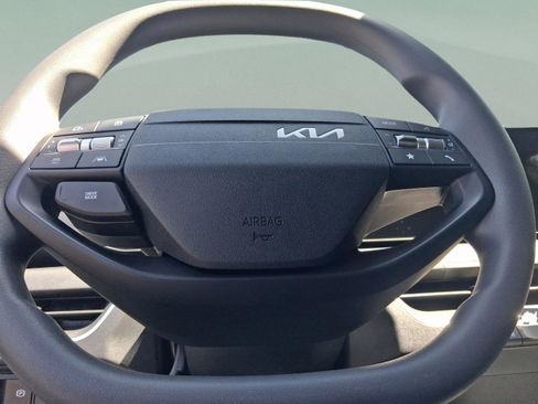 New 2026 Kia K4 FWD image 30