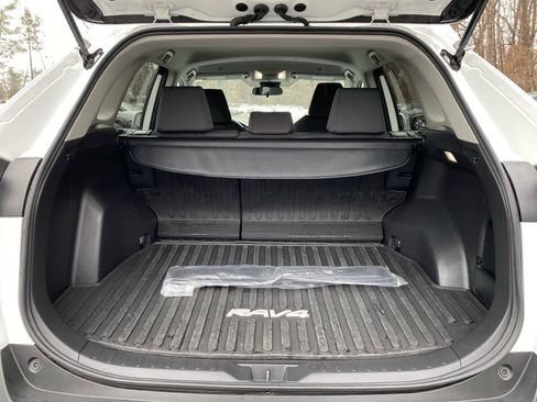 Certified 2025 Toyota RAV4 XLE image 11